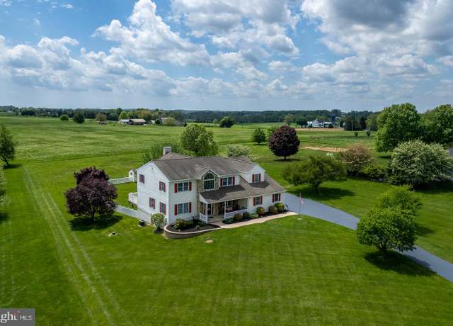 Property at 176 Pusey Mill Rd, Cochranville, PA 19330, 4 beds, 3.5 baths