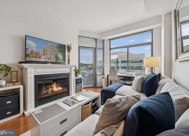 Property at 3600 S Glebe Rd Unit 1015W, Arlington, VA 22202, 1 bed, 1 bath