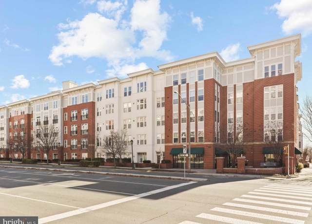 Property at 2655 Prosperity Ave #249, Fairfax, VA 22031, 2 beds, 2 baths
