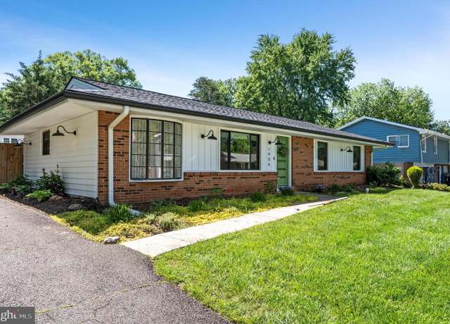 Property at 1904 N Amelia St, Sterling, VA 20164, 4 beds, 2 baths