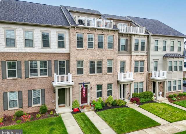 Property at 2069 Alder Ln, Dumfries, VA 22026, 4 beds, 2.5 baths