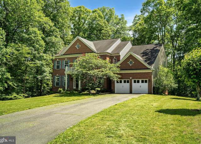 Property at 35 March Ct, Fredericksburg, VA 22406, 4 beds, 3.5 baths