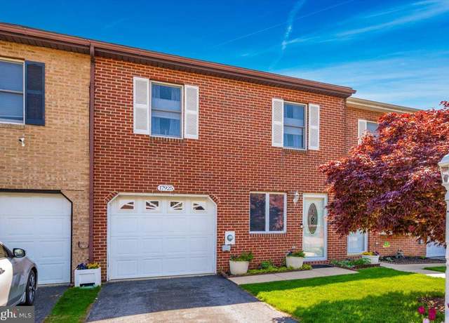 Property at 17925 Clubhouse Dr, Hagerstown, MD 21740, 3 beds, 2.5 baths
