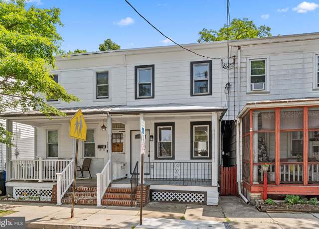 Property at 411 Wood St, Burlington, NJ 08016, 3 beds, 1.5 baths