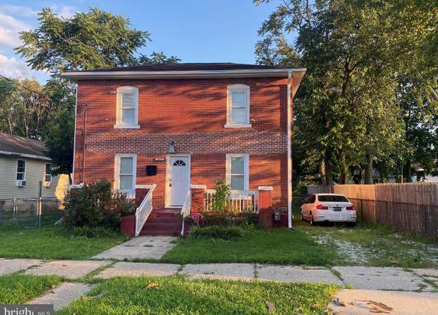 Property at 415 W Quince St, Vineland, NJ 08360, 2 beds, 1 bath