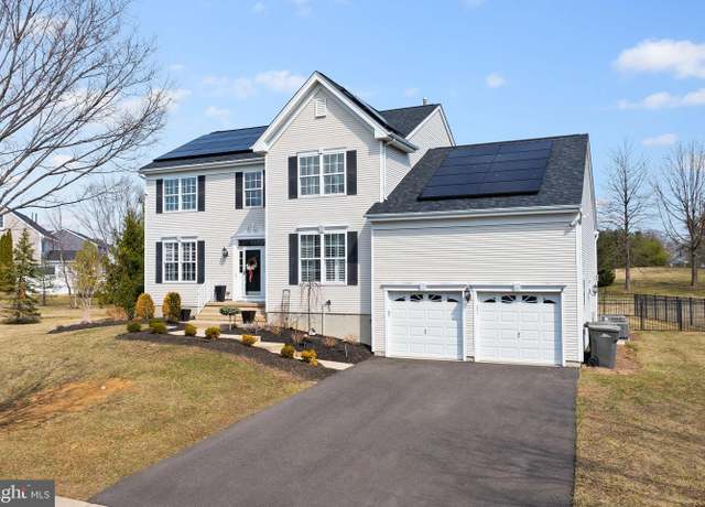 Property at 50 Heritage Dr, Allentown, NJ 08501, 4 beds, 2.5 baths