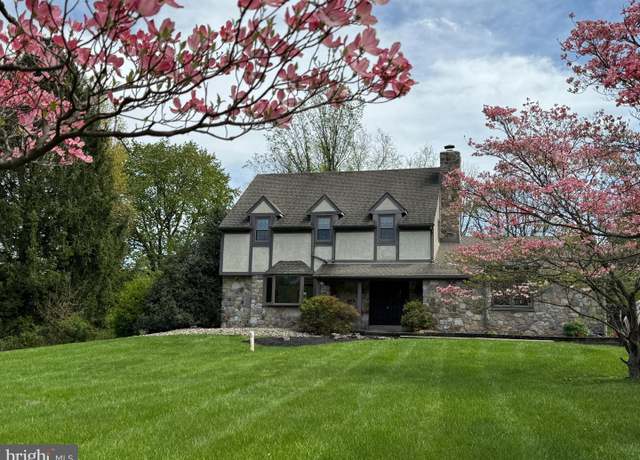 Property at 800 Scholl Rd, Pottstown, PA 19465, 3 beds, 1.5 baths