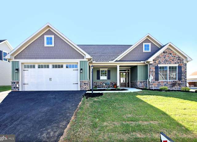 Property at 108 Allwein Dr, Lebanon, PA 17042, 2 beds, 2 baths