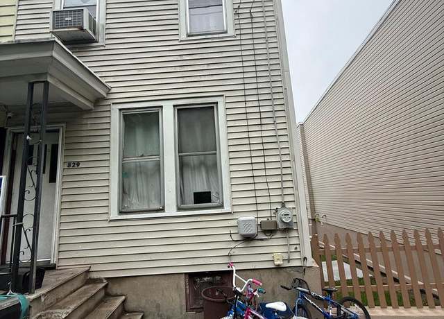 Property at 829 Fairview St, Pottsville, PA 17901, 3 beds, 1 bath