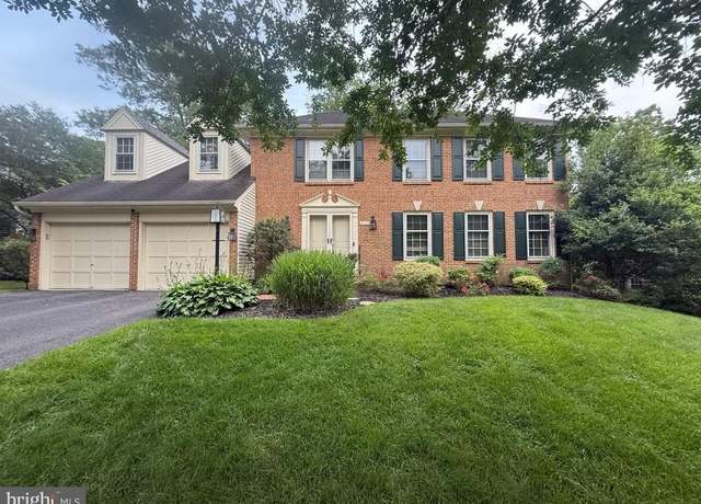 Property at 9123 Lakeland Valley Ct, Springfield, VA 22153, 5 beds, 3.5 baths