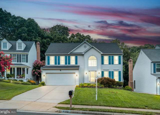 Property at 9112 Silver Pointe Way, Fairfax Station, VA 22039, 5 beds, 3.5 baths