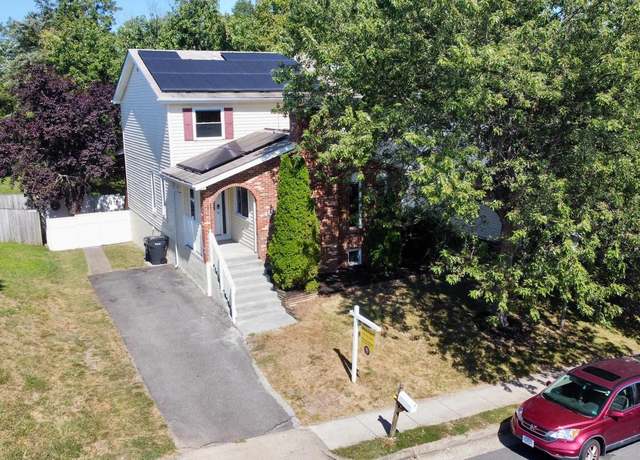 Property at 409 N Argonne Ave N, Sterling, VA 20164, 4 beds, 4 baths