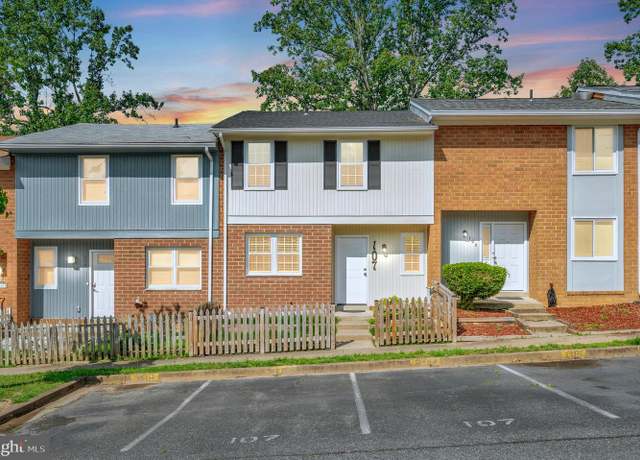 Property at 107 Oak Dr, Stafford, VA 22554, 3 beds, 2.5 baths