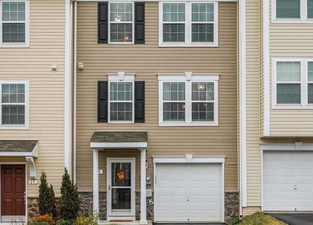 Property at 19 Athens Dr, Hedgesville, WV 25427, 3 beds, 3 baths