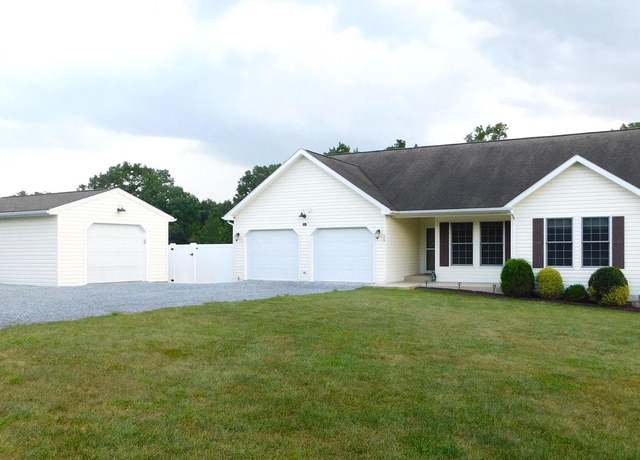 Property at 76 Veggie Ln, Bunker Hill, WV 25413, 3 beds, 3 baths