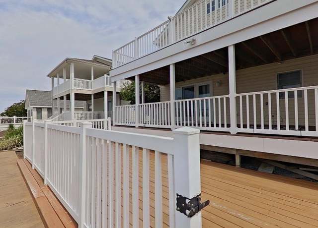 Property at 505 S Surf Rd, Ocean City, MD 21842, 4 beds, 3 baths