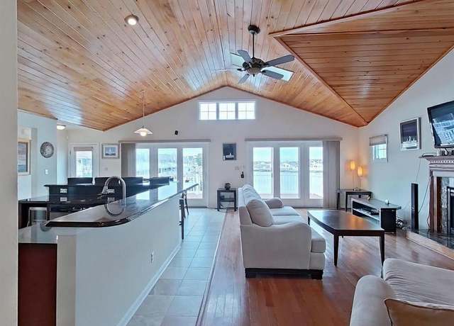 Property at 505 S Surf Rd, Ocean City, MD 21842, 4 beds, 3 baths