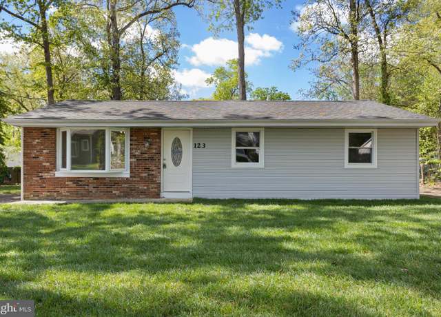Property at 123 Pardee, Browns Mills, NJ 08015, 3 beds, 1 bath