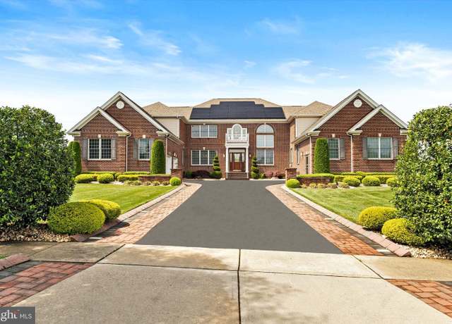 Property at 9 Bouvier Ln, East Brunswick, NJ 08816, 5 beds, 4.5 baths