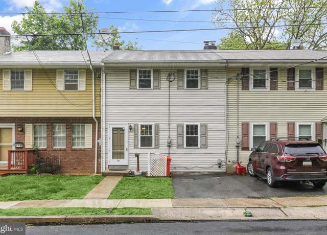 Property at 19 Reed St, Mohnton, PA 19540, 2 beds, 1 bath