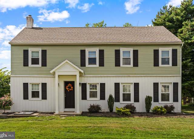 Property at 172 E Paletown Rd, Quakertown, PA 18951, 4 beds, 2 baths