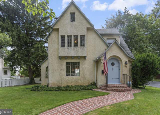 Property at 28 N 20th St, Camp Hill, PA 17011, 3 beds, 1.5 baths