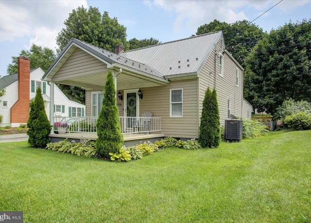 Property at 2376 New Franklin Rd, Chambersburg, PA 17202, 4 beds, 3.5 baths
