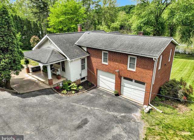 Property at 418 W Juniata Pkwy, Millerstown, PA 17062, 2 beds, 2 baths