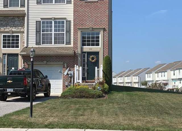 Property at 376 Mesa Ln, York, PA 17408, 3 beds, 3 baths