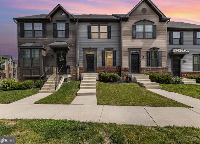 Property at 1019 Rampart Dr, Fredericksburg, VA 22401, 3 beds, 3 baths