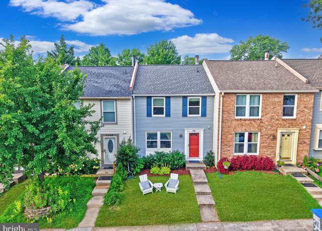 Property at 6366 Bonham Pl, Centreville, VA 20121, 3 beds, 3 baths
