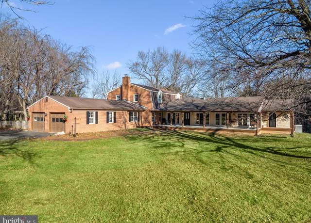 Property at 42024 Brightwood Ln, Leesburg, VA 20176, 4 beds, 3.5 baths