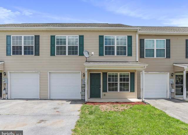 Property at 19 Montague Way, Inwood, WV 25428, 3 beds, 2.5 baths