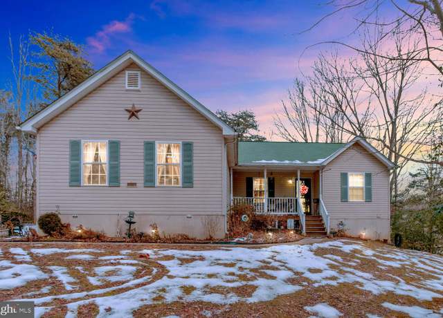 Property at 12106 Long Wolf Ln, Lusby, MD 20657, 4 beds, 3.5 baths