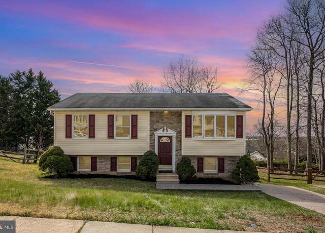 Property at 518 Saint Charles St, Elkton, MD 21921, 3 beds, 1 bath