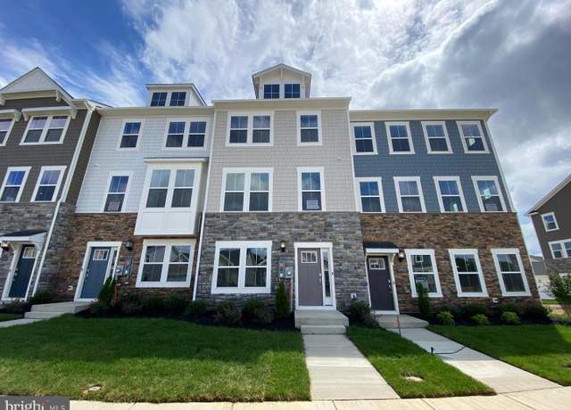 Property at 10560 Roundstone Ln, White Plains, MD 20695, 3 beds, 3.5 baths