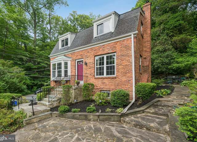 Property at 3000 Forsythe Ave, Silver Spring, MD 20910, 3 beds, 3.5 baths
