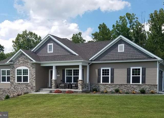Property at 20315 Beaver Creek Rd, Hagerstown, MD 21740, 3 beds, 2.5 baths