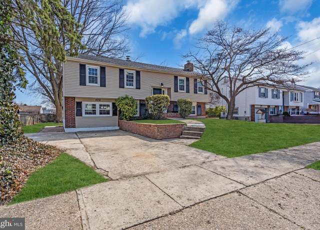 Property at 424 Jefferson Ave, Edgewater Park, NJ 08010, 4 beds, 1.5 baths