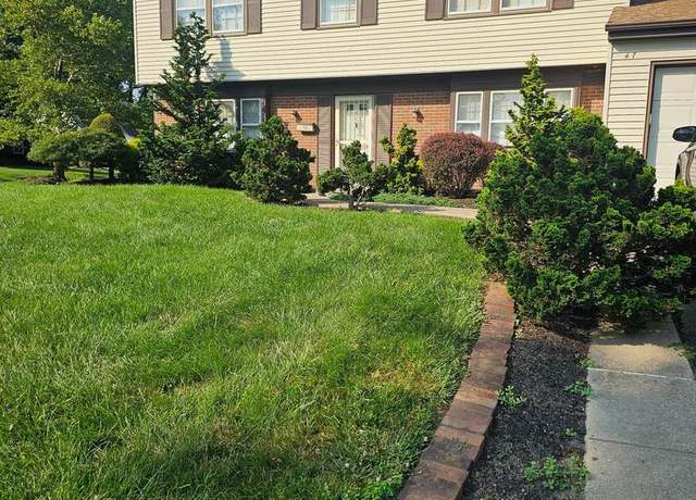 Property at 47 Neptune Ln, Willingboro, NJ 08046, 4 beds, 2.5 baths