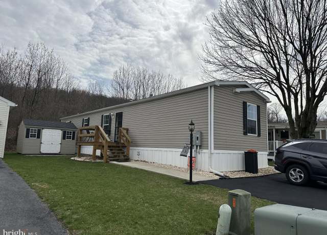 Property at 21 Mountain View Ln, Blandon, PA 19510, 2 beds, 2 baths