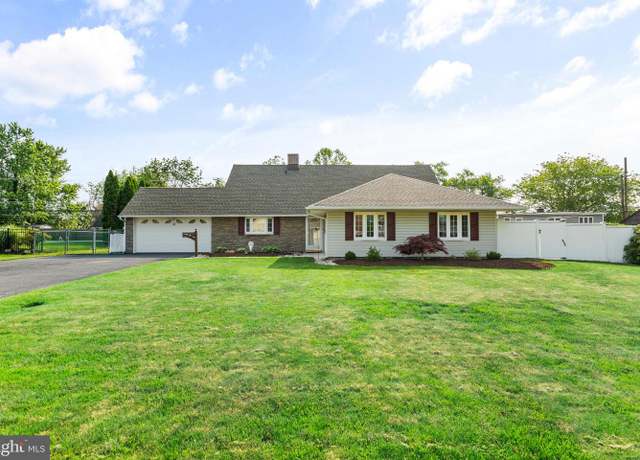 Property at 18 Steeplebush Rd, Levittown, PA 19056, 5 beds, 3 baths