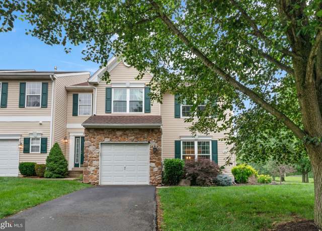 Property at 801 Lizzie Ln, Royersford, PA 19468, 3 beds, 2.5 baths