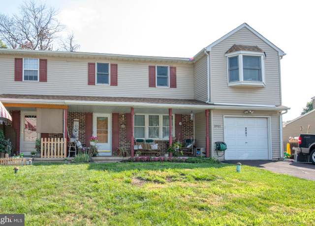 Property at 2921 Adams Dr, Hatfield, PA 19440, 4 beds, 1.5 baths