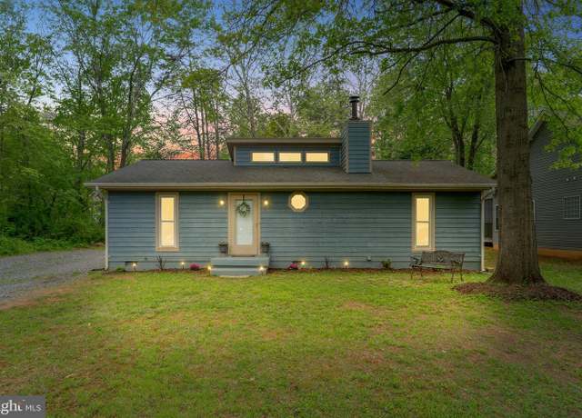 Property at 1912 Lakeview Pkwy, Locust Grove, VA 22508, 3 beds, 2 baths