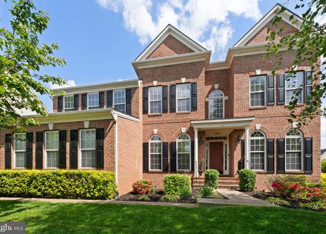 Property at 5829 Brandon Hill Loop, Haymarket, VA 20169, 5 beds, 4.5 baths