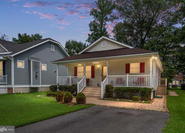 Property at 1208 Bancroft Ave, Colonial Beach, VA 22443, 3 beds, 2 baths