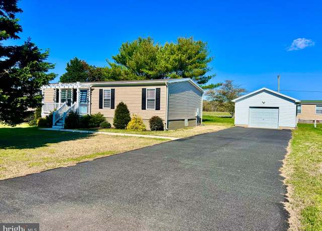 Property at 36615 Baltimore Ave, Ocean View, DE 19970, 4 beds, 2 baths