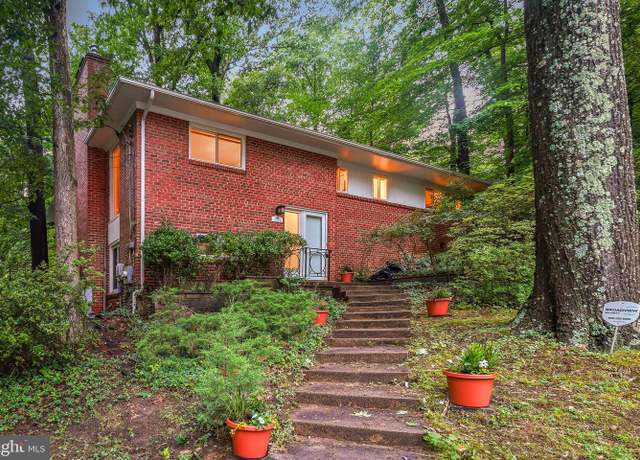 Property at 8101 Sligo Creek Pkwy, Takoma Park, MD 20912, 3 beds, 2.5 baths