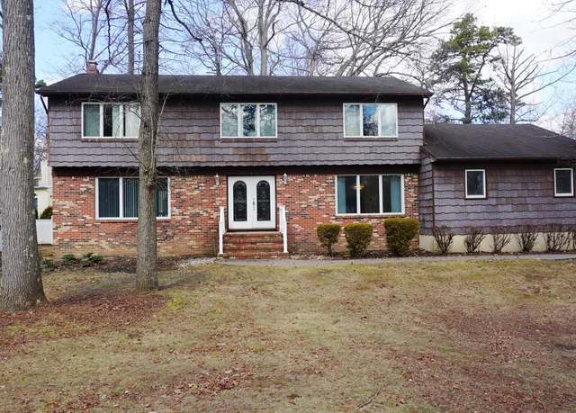 Property at 1 Richard Ct, Manalapan, NJ 07726, 5 beds, 3.5 baths